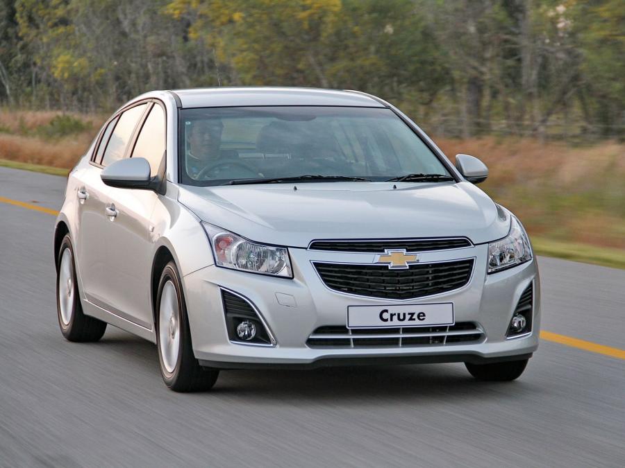  Chevrolet Cruze Hatchback 2012 года  (ZA) (фото 10 из 16)